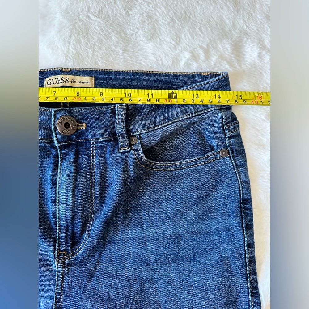 GUESS Jeans - Picture 3 of 6